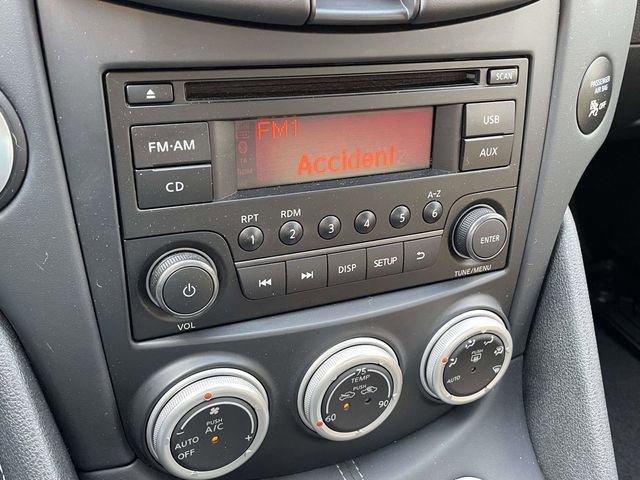 Used 2020 Nissan 370Z Coupe image 27