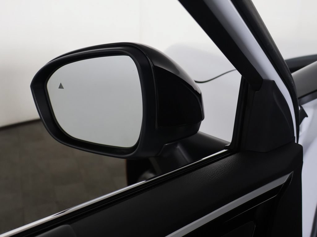 New 2026 Mitsubishi Outlander LE AWD/4WD image 36