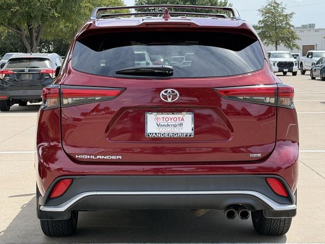 Used 2023 Toyota Highlander XSE FWD image 5