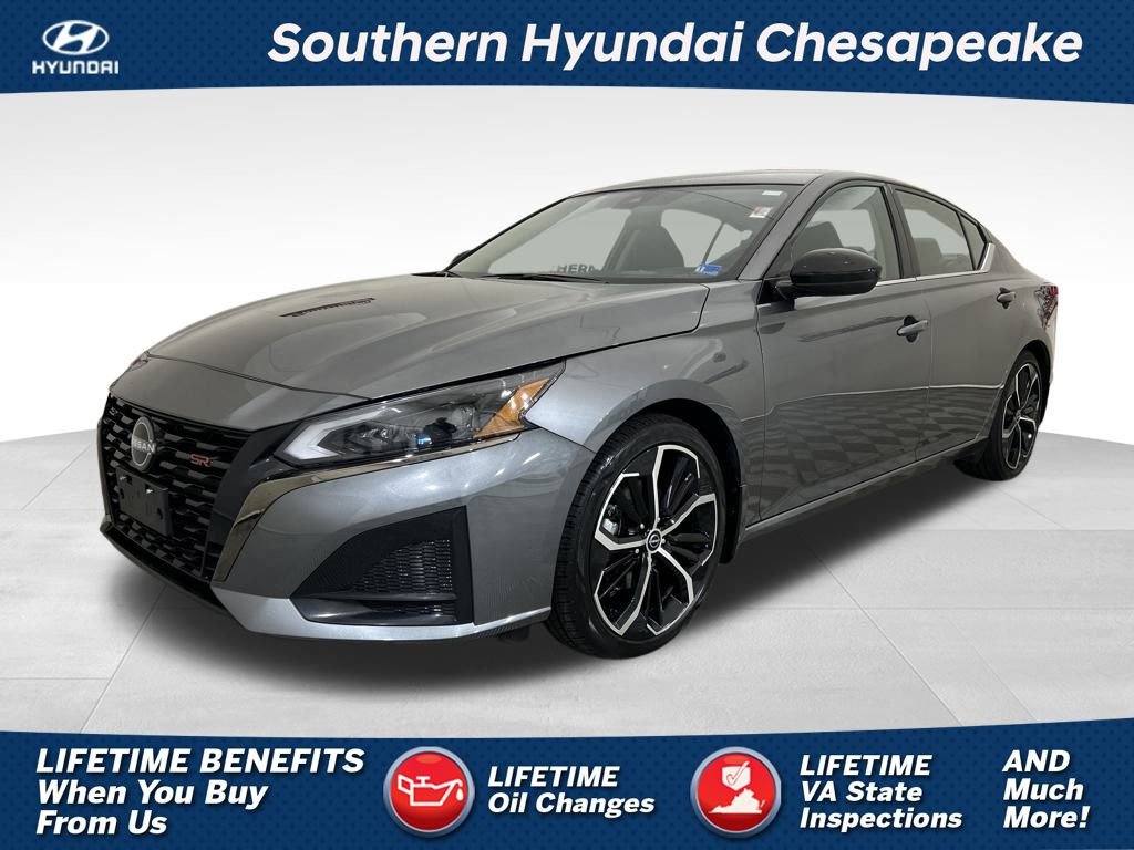 Used 2024 Nissan Altima 2.5 SR image 1