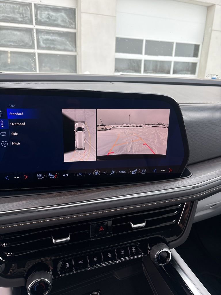 New 2026 Chevrolet Suburban Premier AWD/4WD image 12
