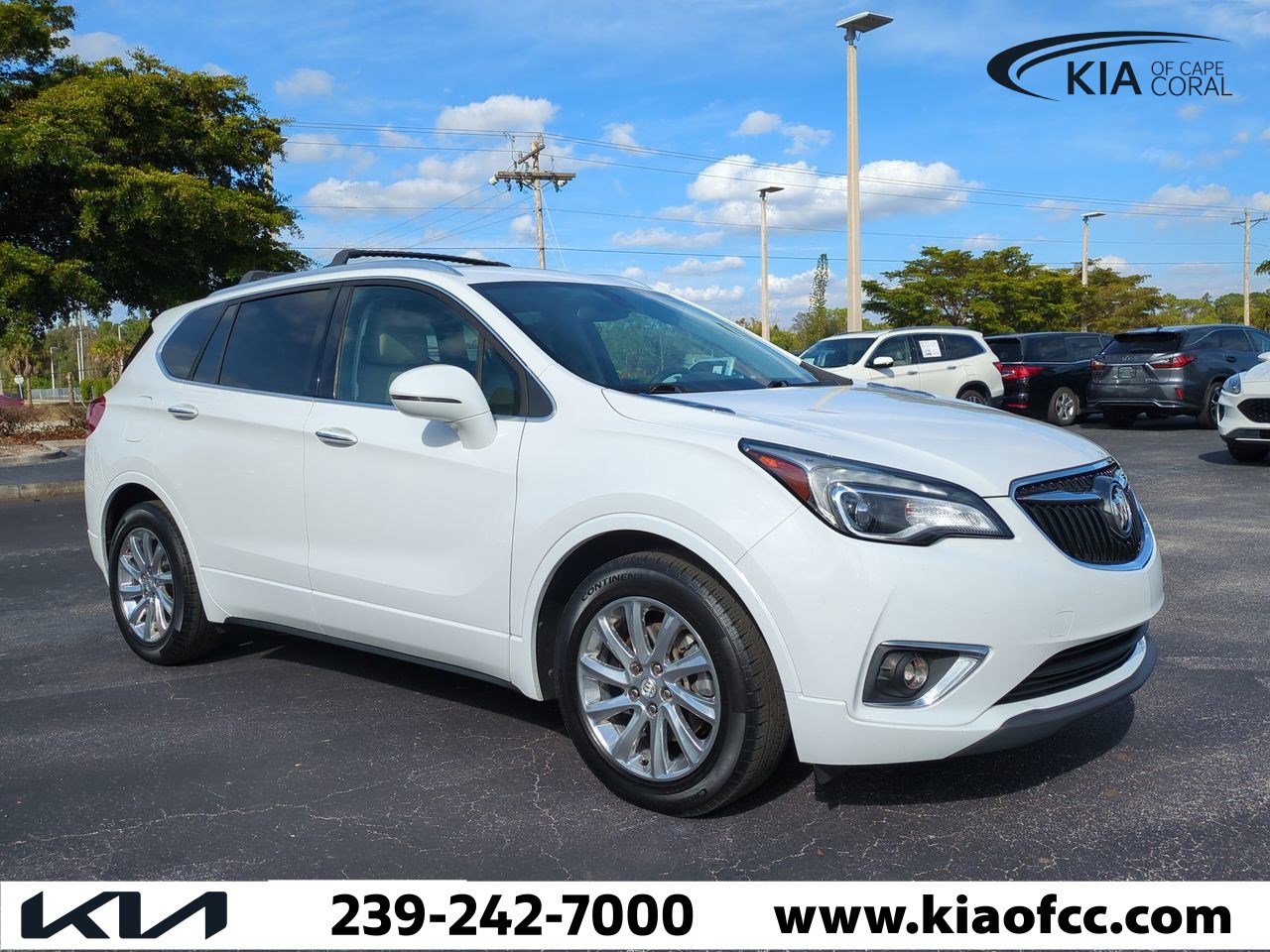 Used 2019 Buick Envision Essence image 2