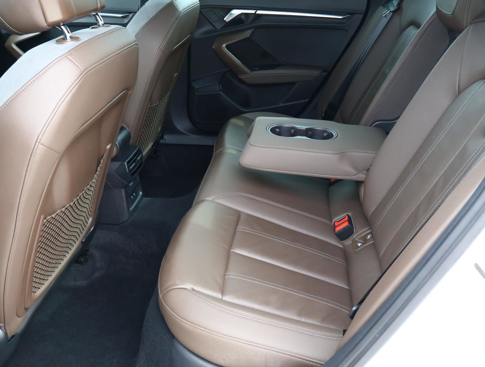 Used 2023 Chrysler 300 Touring L w/ Popular Equipment Group image 50