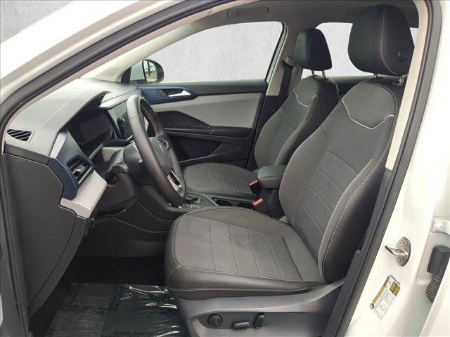 Used 2023 Volkswagen Taos SE image 15