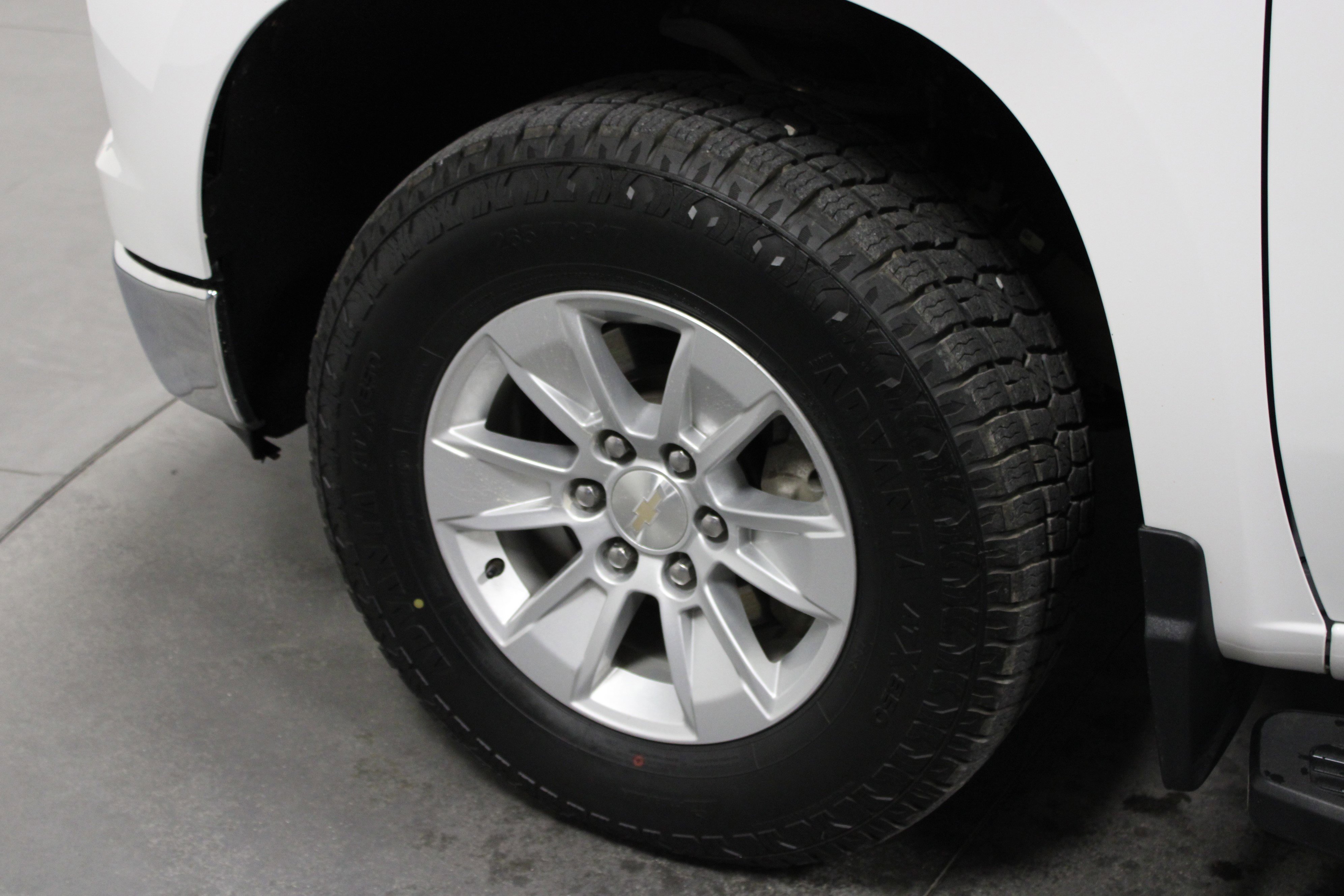 Used 2023 Chevrolet Silverado 1500 LT w/ Protection Package image 10