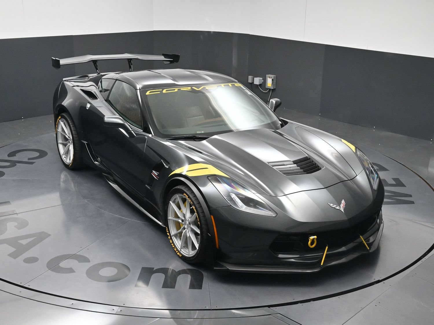 Used 2018 Chevrolet Corvette Grand Sport RWD image 34