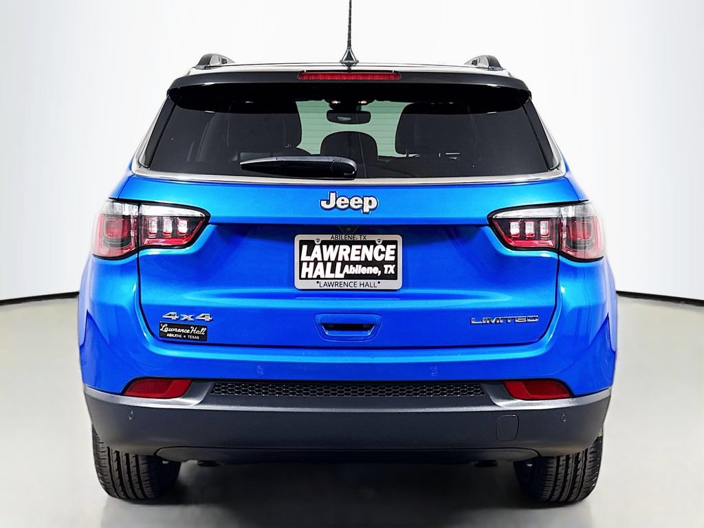 Used 2025 Jeep Compass Limited AWD/4WD image 5