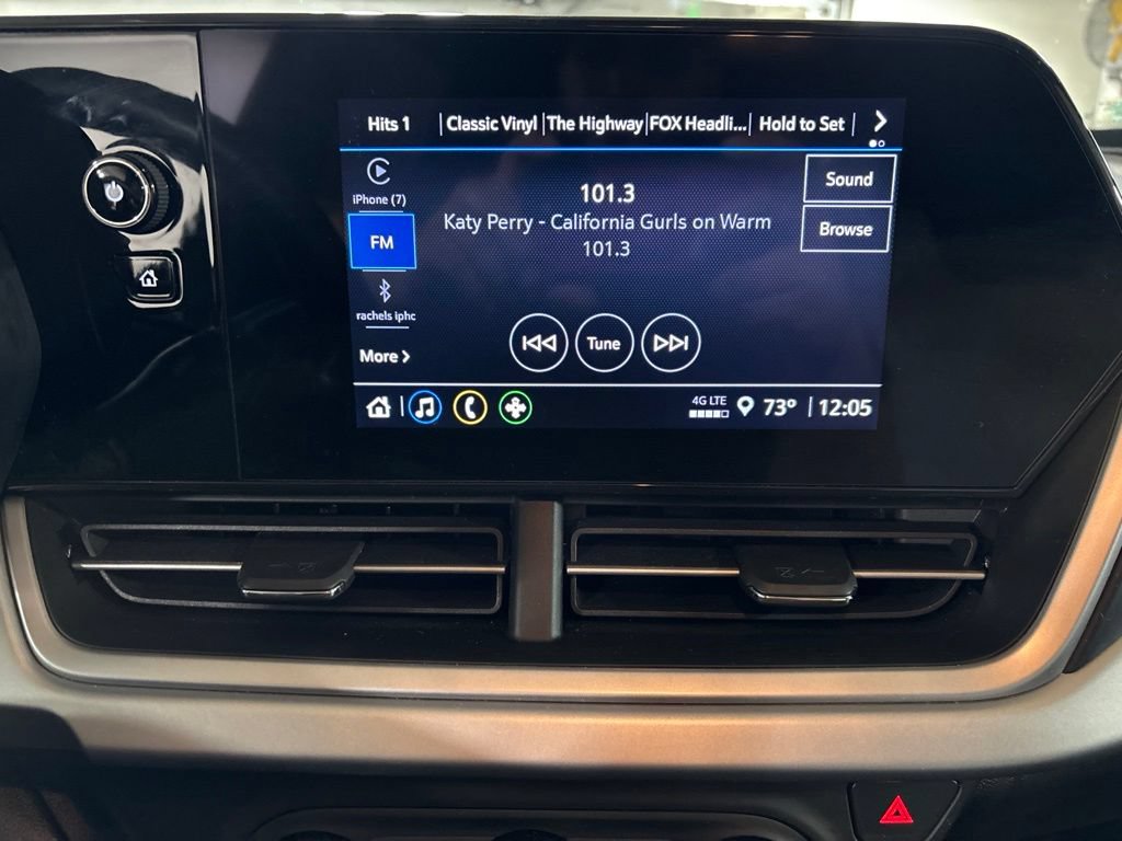 Used 2025 Chevrolet Trax RS FWD image 18