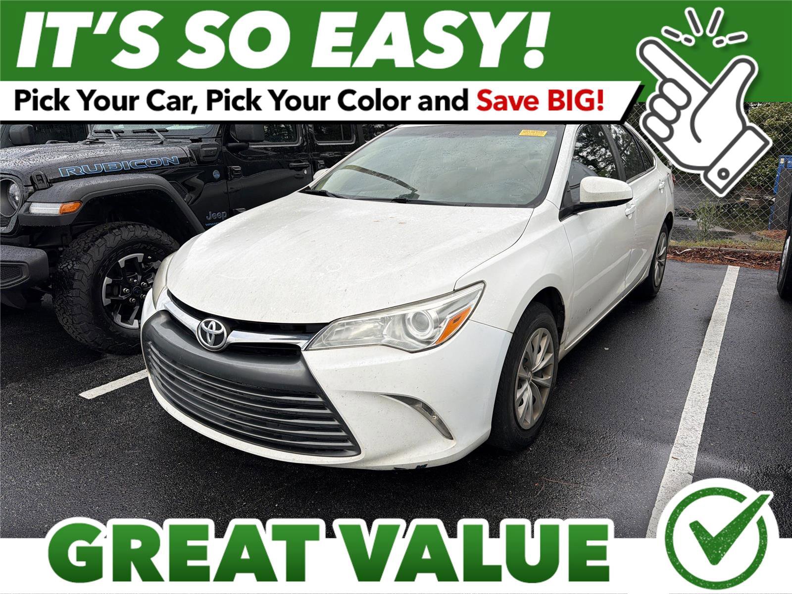 Used 2017 Toyota Camry LE FWD image 1