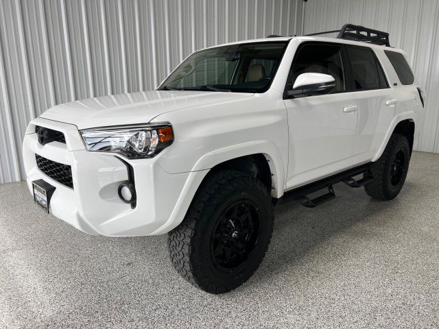 Used 2014 Toyota 4Runner SR5 Premium image 1