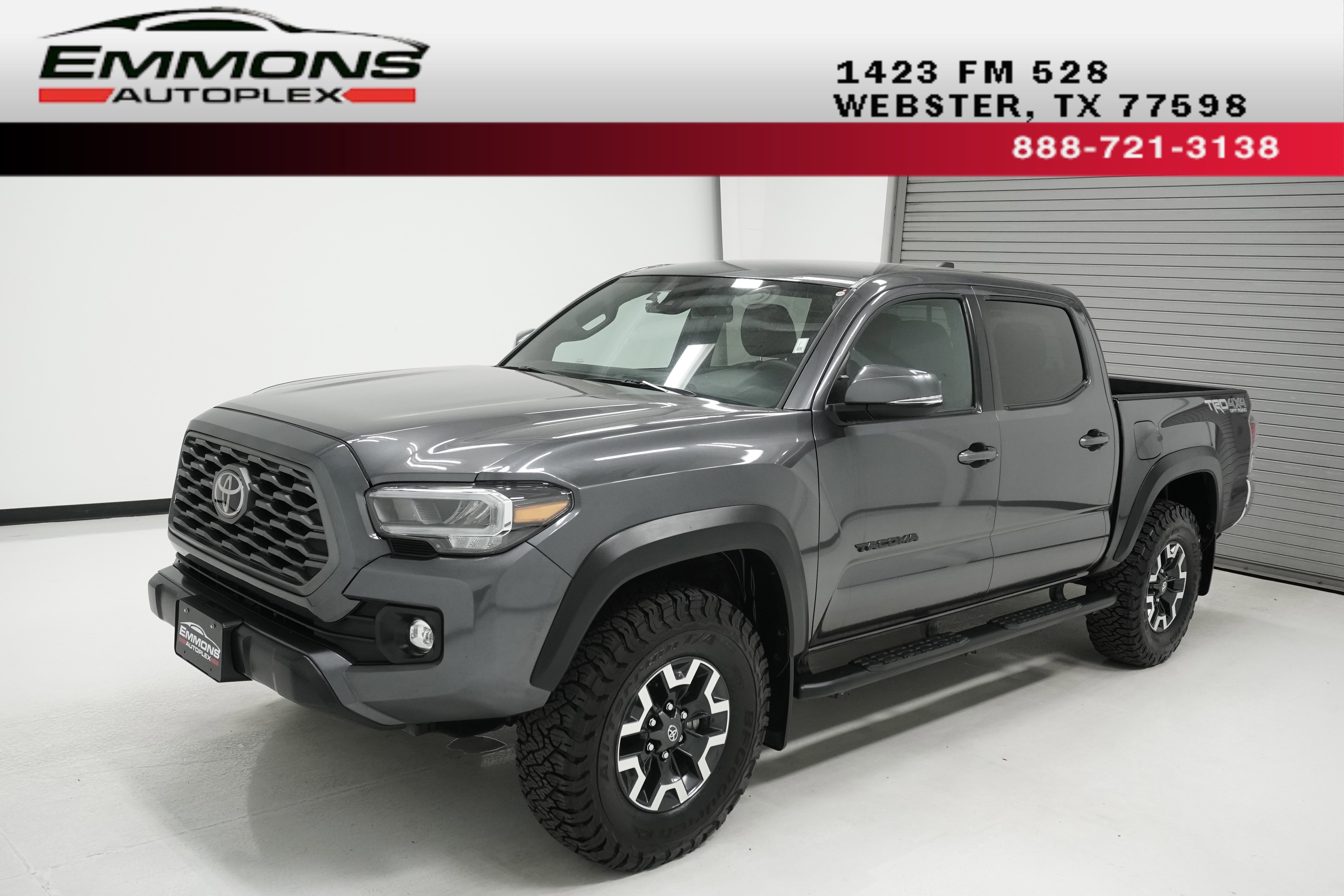 Used 2022 Toyota Tacoma TRD Off-Road image 1