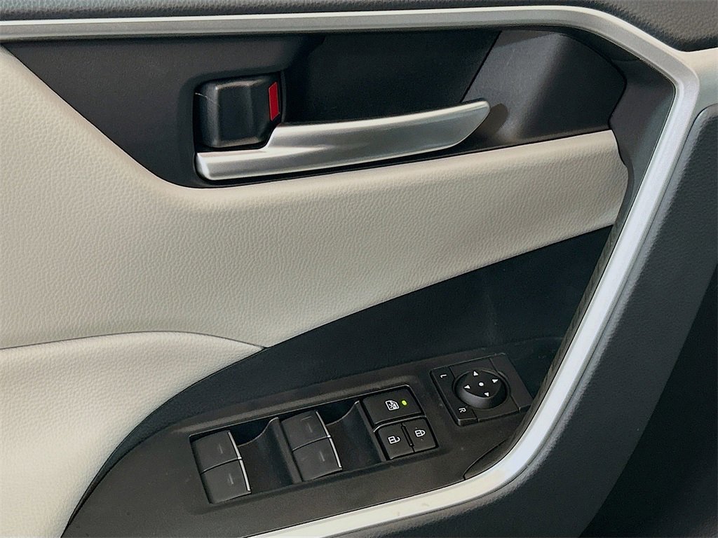 New 2025 Toyota RAV4 XLE Premium image 17