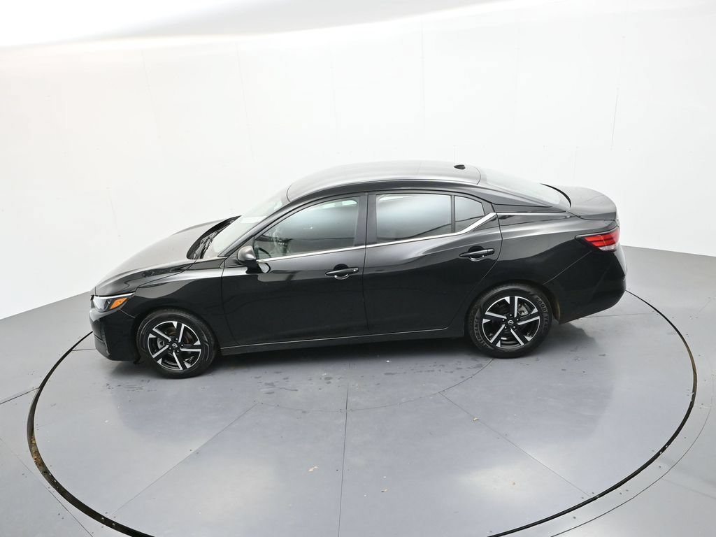 Used 2024 Nissan Sentra SV FWD image 25