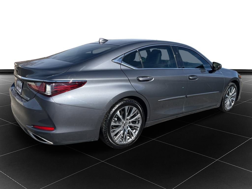 Used 2019 Lexus ES 350 Ultra Luxury image 5