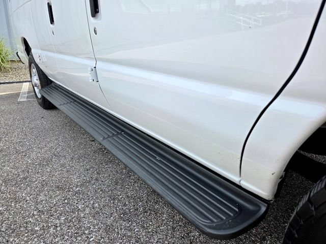 Used 2014 Ford E-350 and Econoline 350 XL w/ Power Windows & Locks Group RWD image 20
