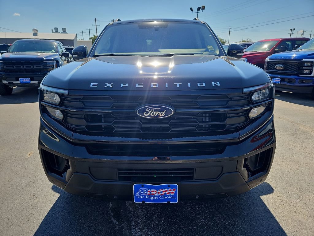 New 2025 Ford Expedition Active image 3