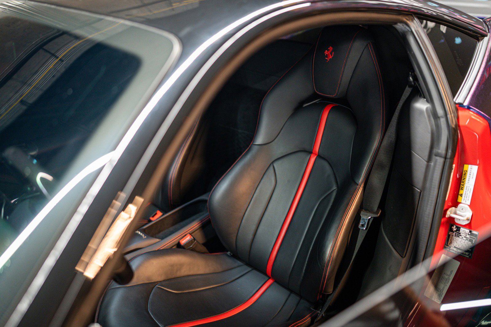 Used 2021 Ferrari F8 Tributo image 6