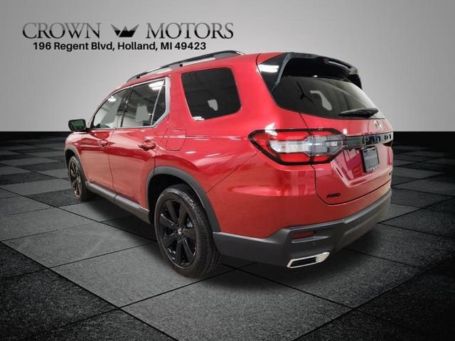 Certified 2025 Honda Pilot Black Edition image 5