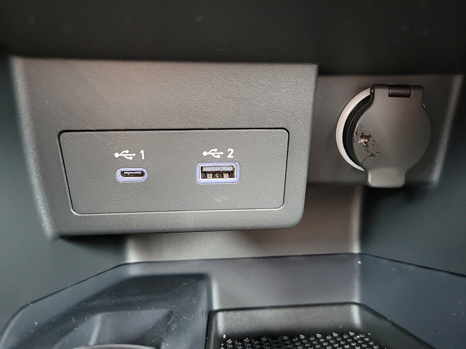 New 2024 Nissan Kicks SV w/ Interior Electronics Package image 23