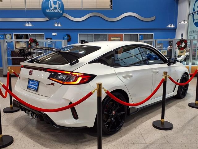 Used 2024 Honda Civic Type R image 9