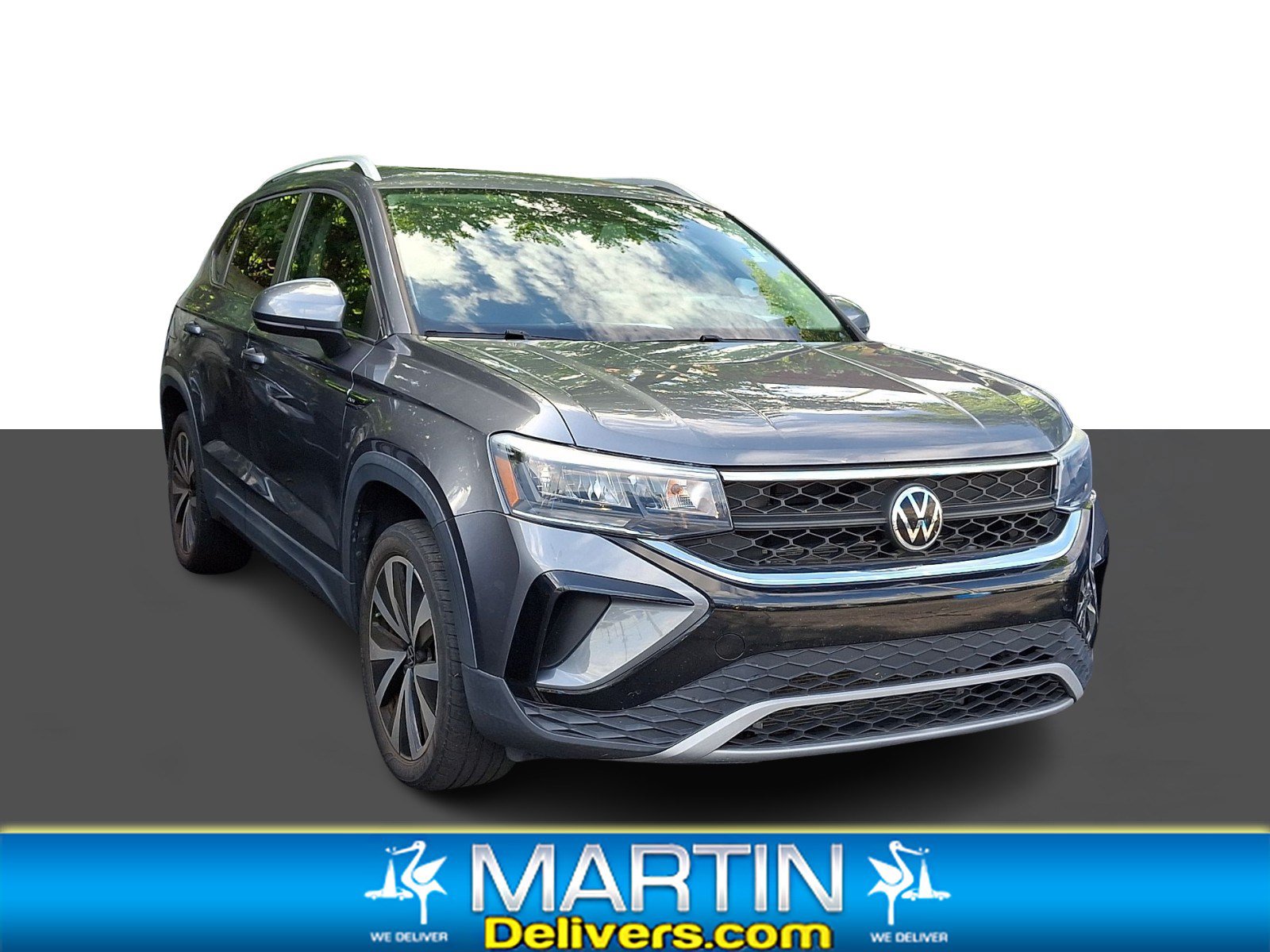 Used 2022 Volkswagen Taos SE FWD image 1