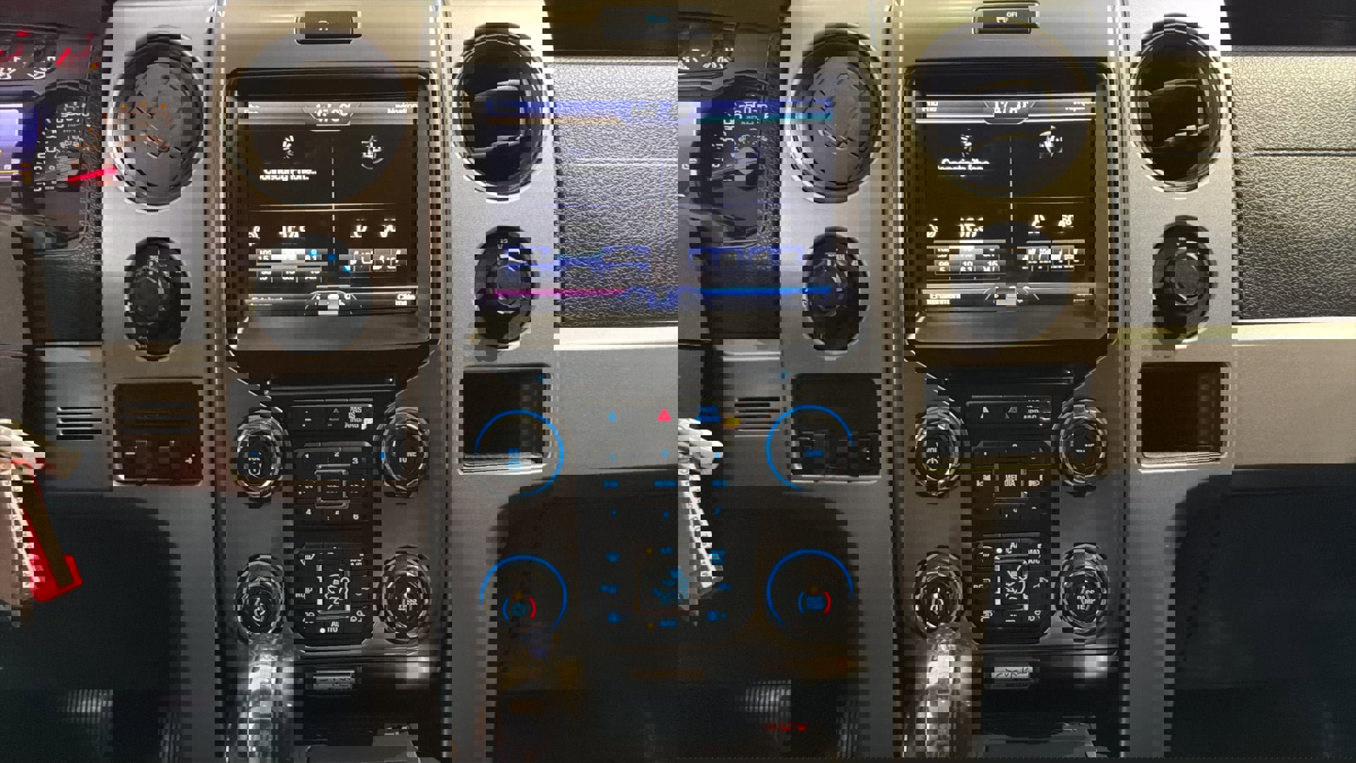 Used 2013 Ford F150 Raptor w/ Luxury Equipment Group image 15