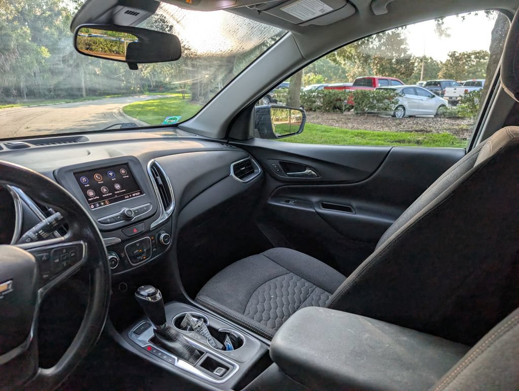 Used 2020 Chevrolet Equinox LT w/ LPO, Floor Liner Package AWD/4WD image 14
