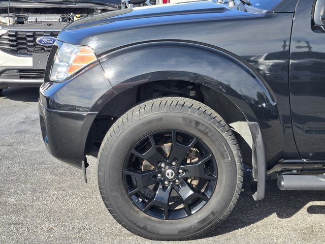 Used 2020 Nissan Frontier SV w/ Midnight Edition Floor Mats image 9