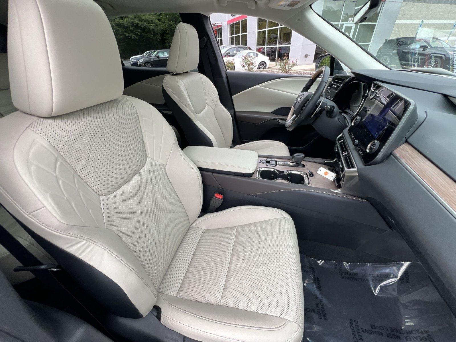 Used 2024 Lexus RX 350 Premium w/ Cold Area Package AWD/4WD image 26