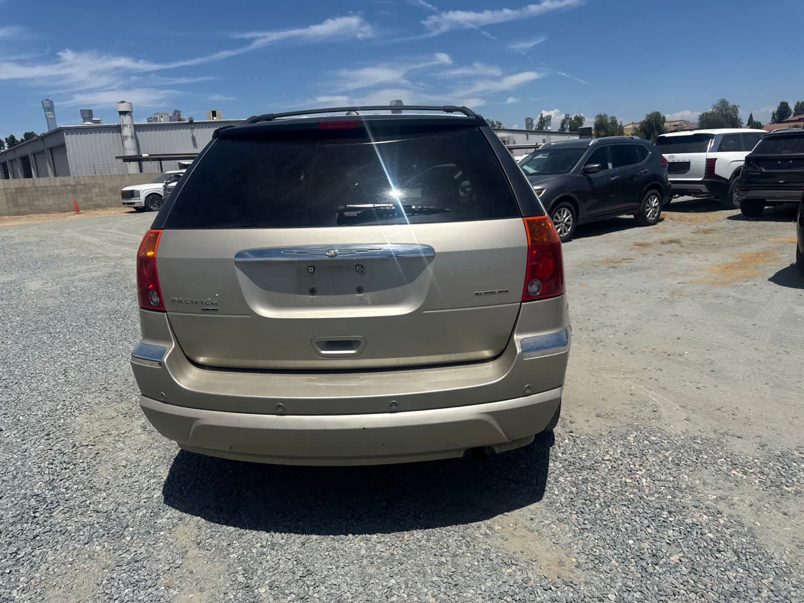 Used 2006 Chrysler Pacifica Limited AWD/4WD image 6