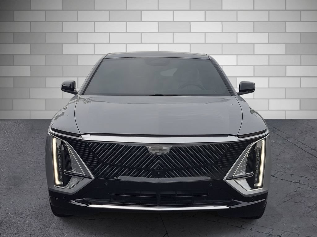 Certified 2024 Cadillac Lyriq Luxury AWD/4WD image 8