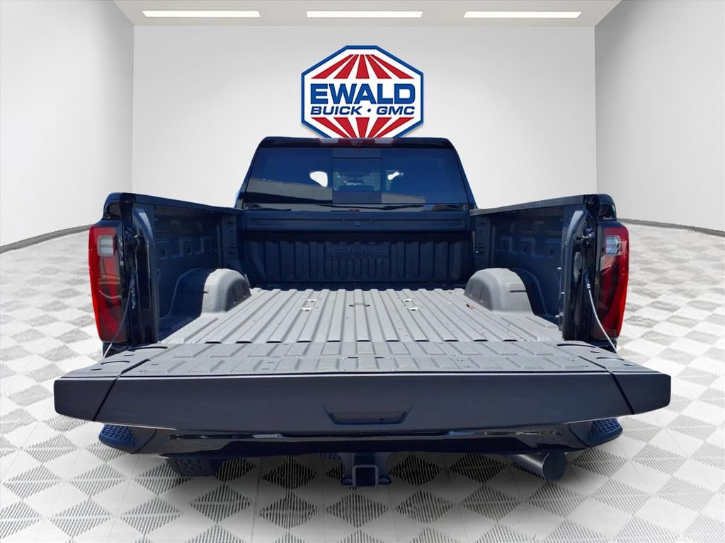 New 2026 GMC Sierra 2500 Denali w/ Technology Package AWD/4WD image 7