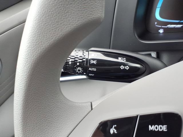 New 2026 Hyundai Elantra SE FWD image 28