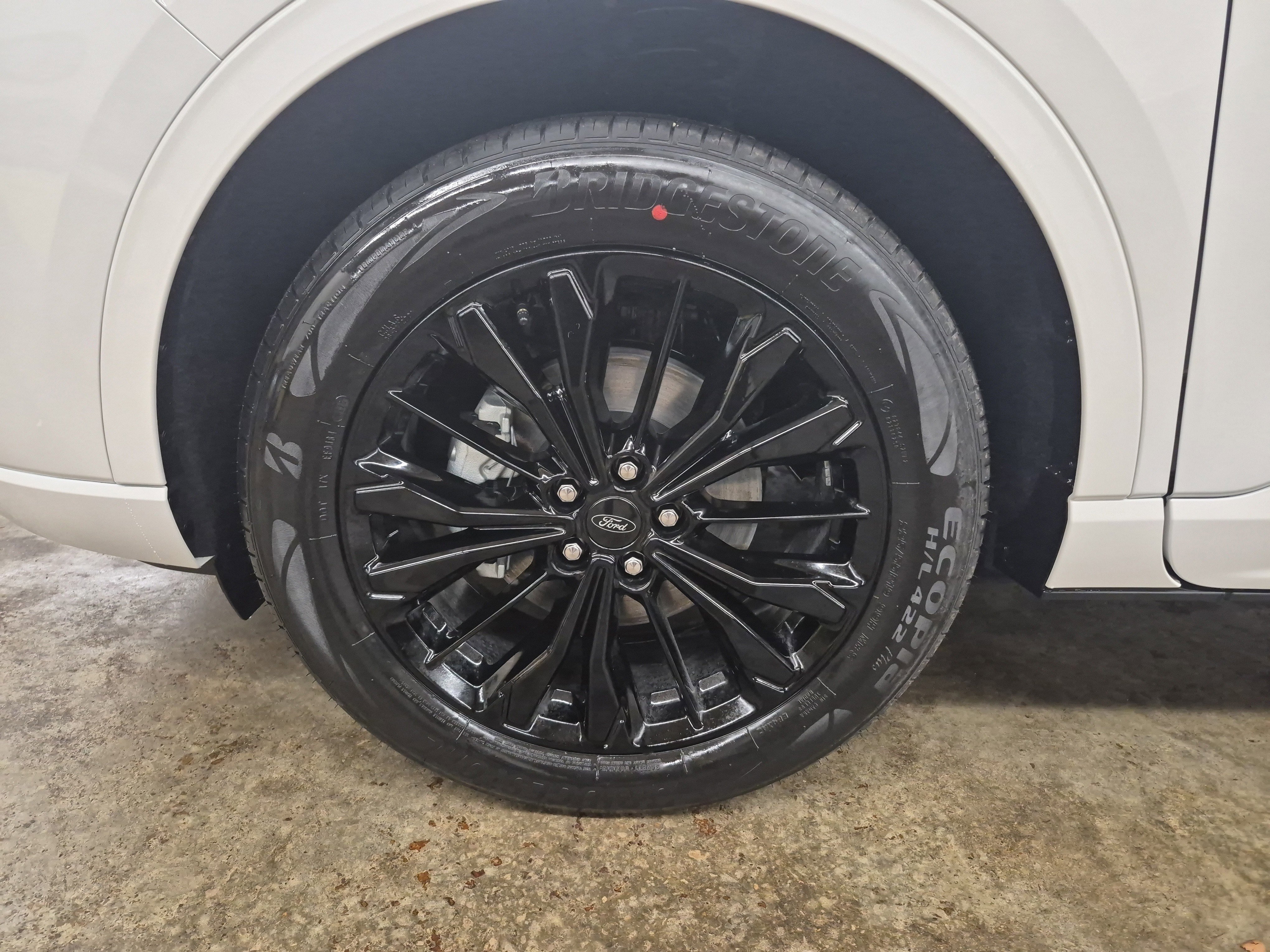 New 2026 Ford Escape ST-Line Elite image 9