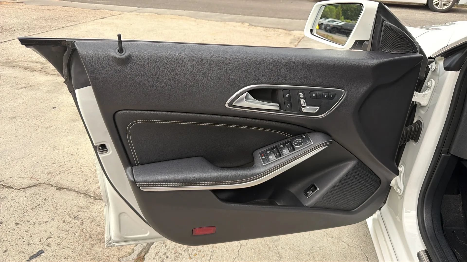 Used 2019 Mercedes-Benz CLA 250 4MATIC image 16
