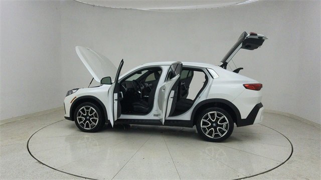 Used 2025 BMW X2 xDrive28i image 70