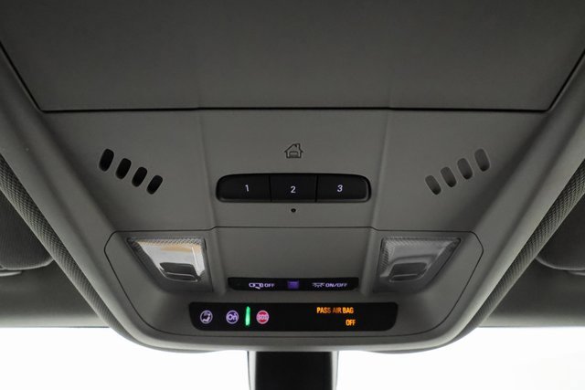 Used 2019 Chevrolet Equinox LT image 18