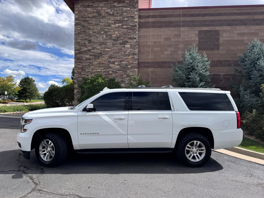 Used 2018 Chevrolet Suburban LT AWD/4WD image 4