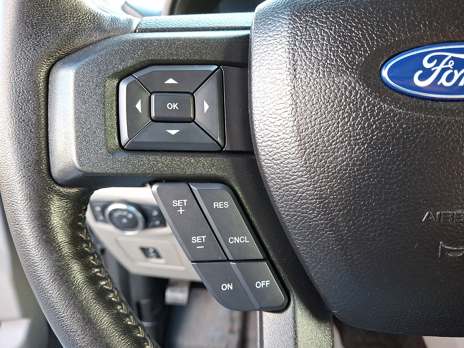 Used 2017 Ford F150 XLT w/ Equipment Group 302A Luxury image 23