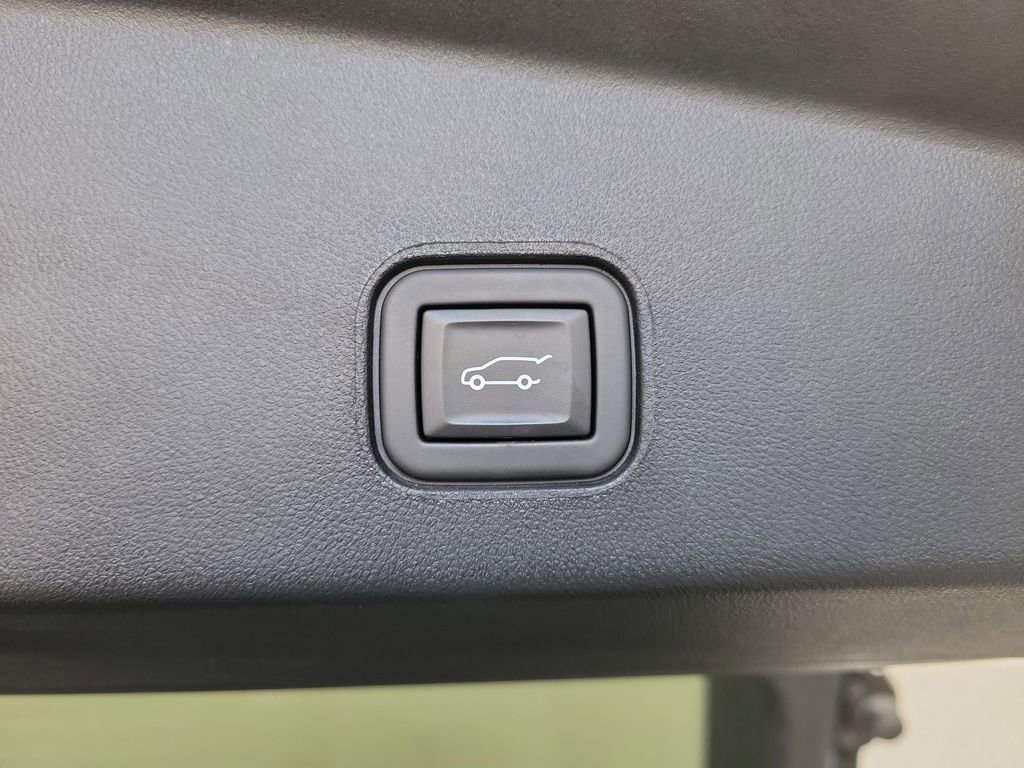 Used 2024 Cadillac Lyriq Sport w/ LPO, Floor Liner Package AWD/4WD image 12
