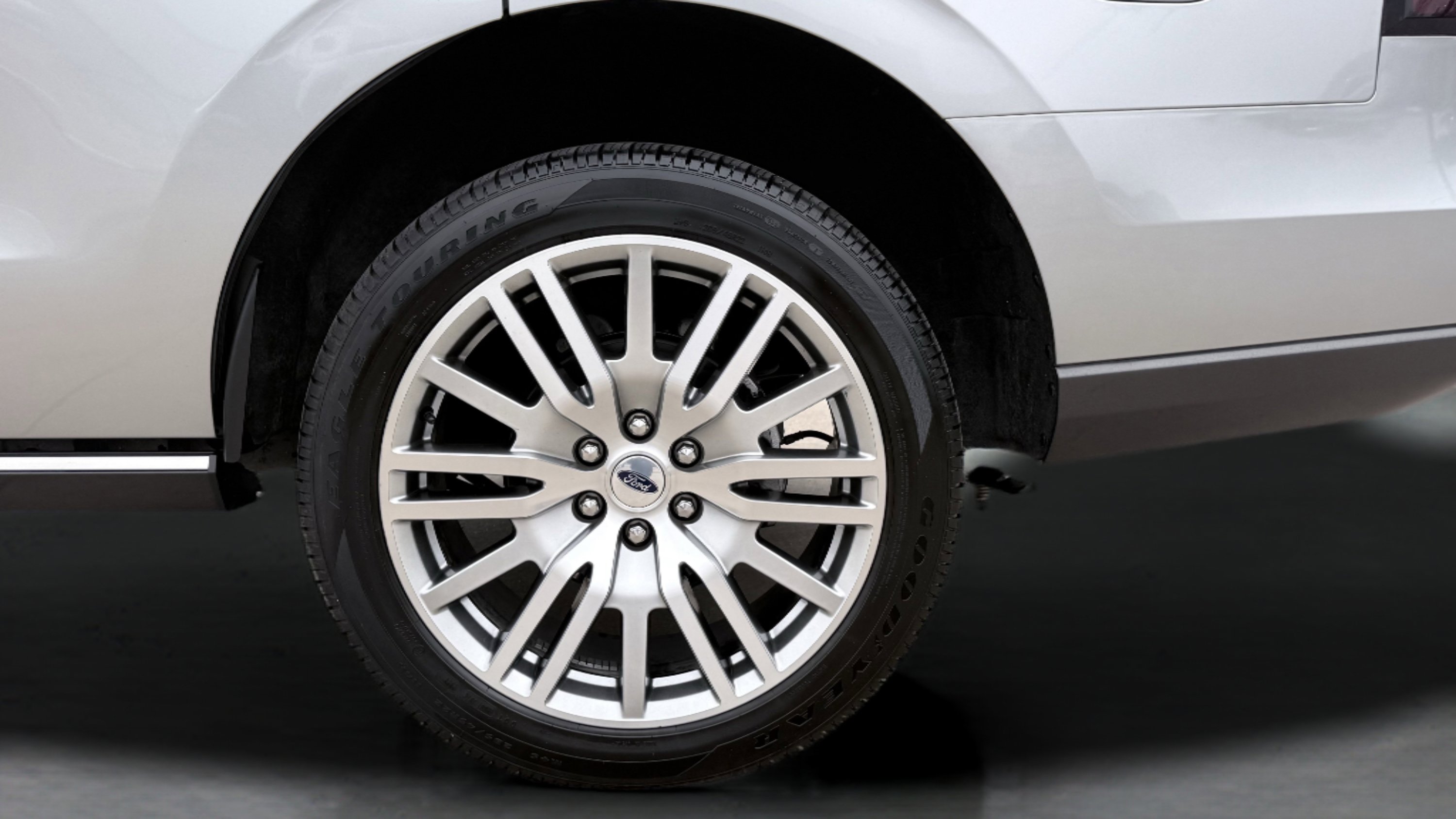 Used 2023 Ford Expedition Limited RWD image 18