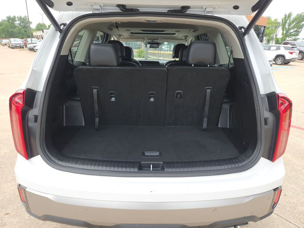 Used 2025 Kia Telluride S FWD image 25