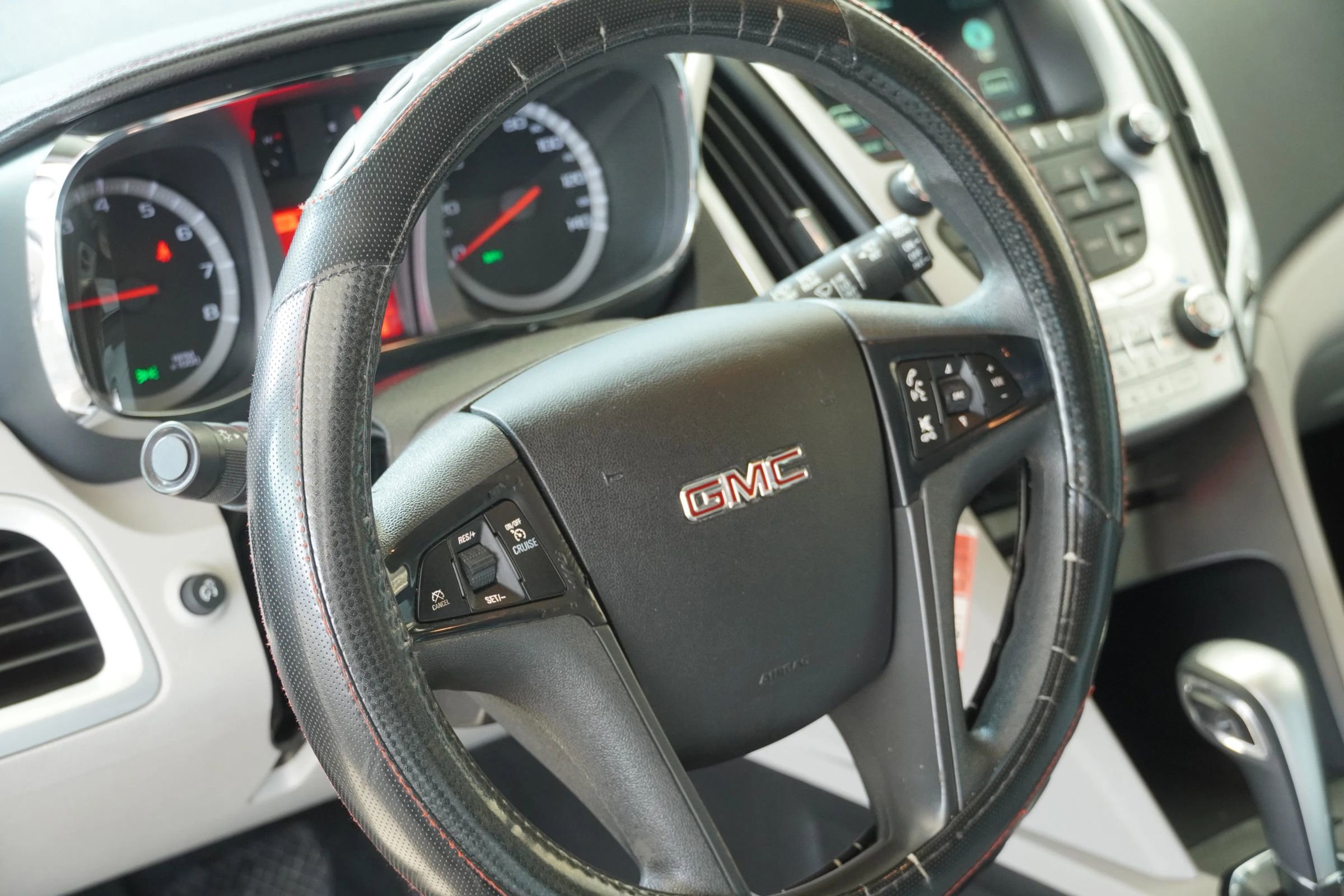 Used 2015 GMC Terrain SLE image 20
