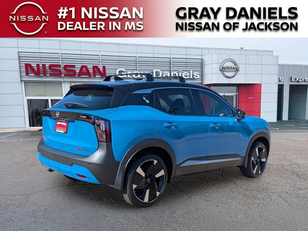 New 2026 Nissan Kicks SR w/ Cold Weather Package image 3