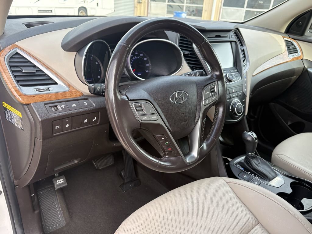 Used 2015 Hyundai Santa Fe Limited w/ Option Group 04 FWD image 13