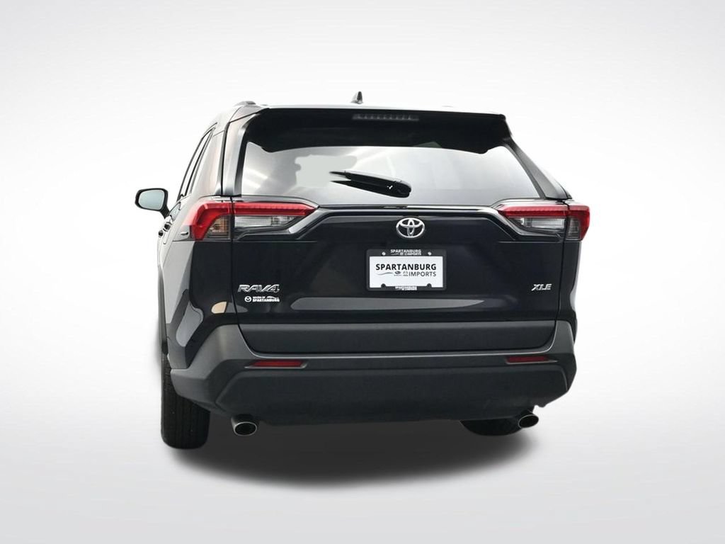 Used 2025 Toyota RAV4 XLE FWD image 7
