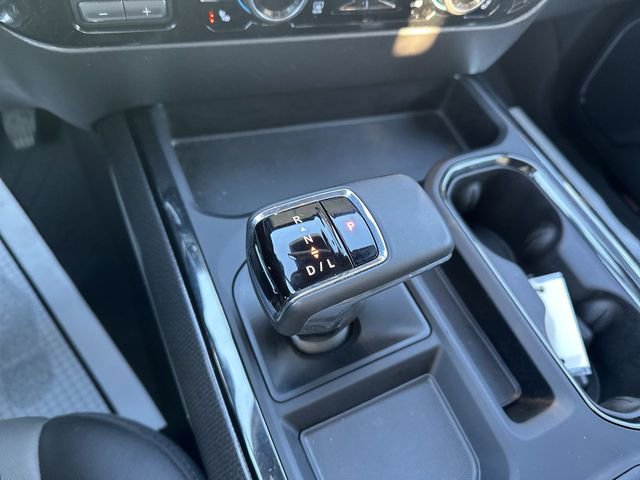 Used 2024 Chevrolet Silverado 1500 ZR2 image 16