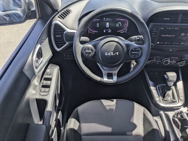 Used 2024 Kia Soul LX image 15