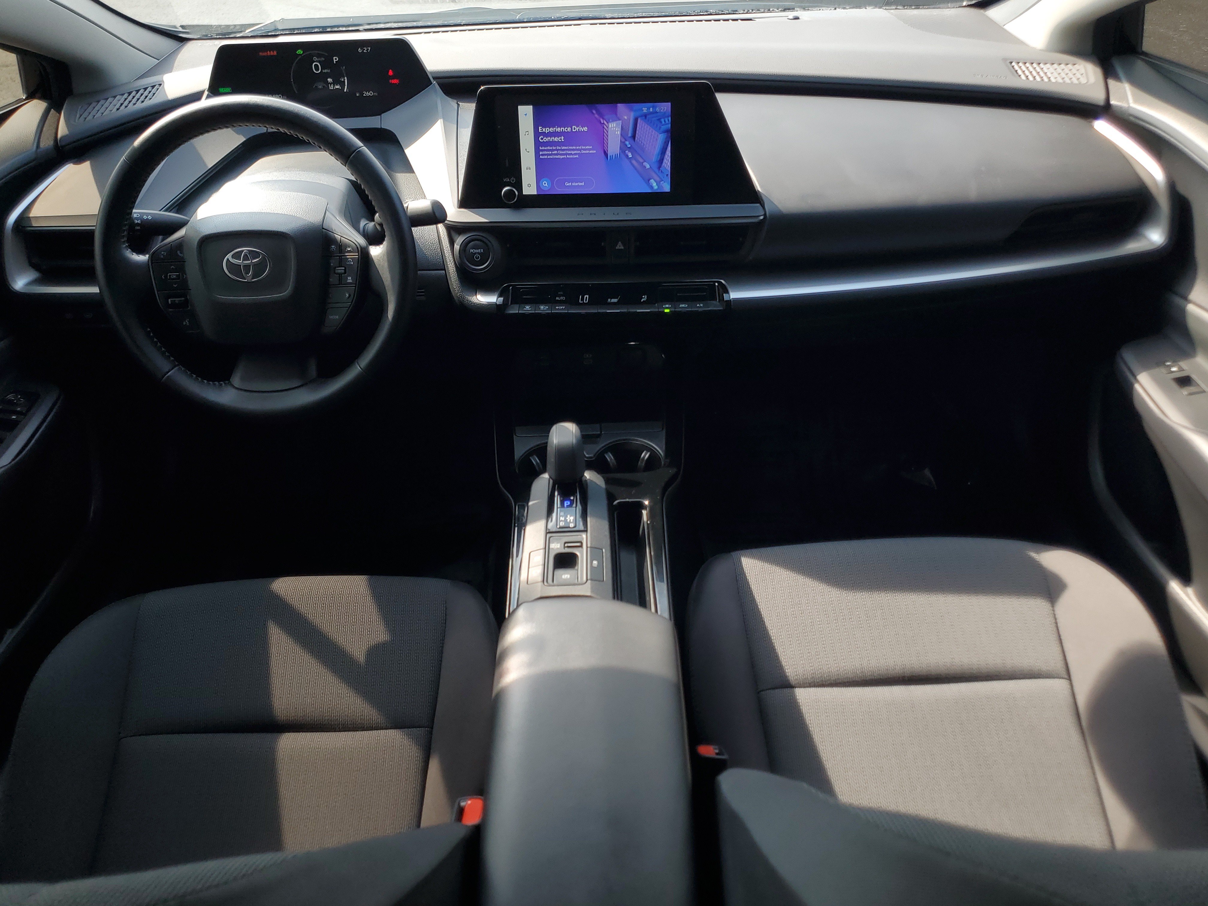 Certified 2025 Toyota Prius LE FWD image 13