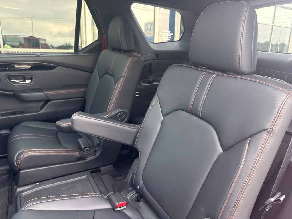 Certified 2025 Honda Pilot TrailSport image 41